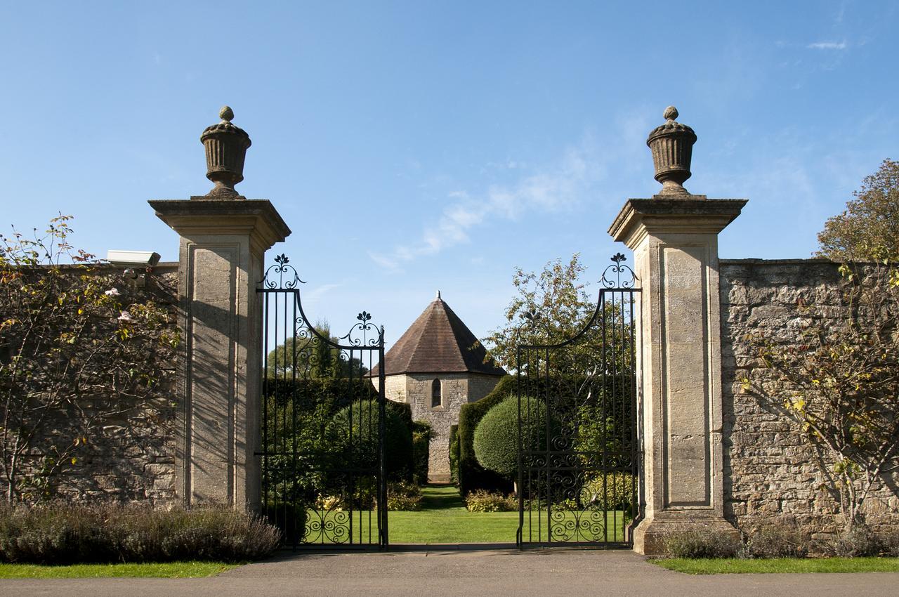 Lucknam Park Hotel Chippenham  Exterior foto